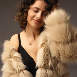 Empowering portrait photography for women