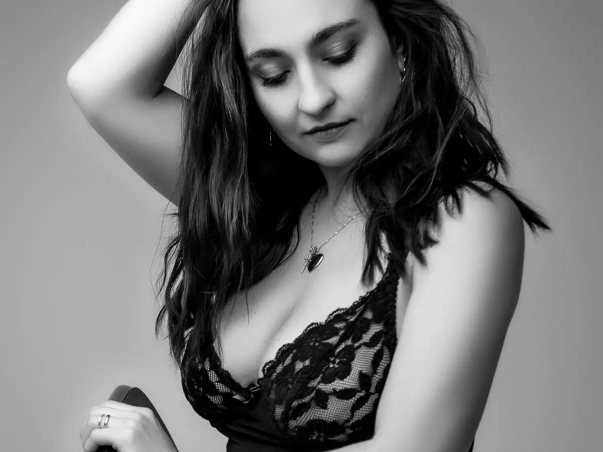 Dominika’s Empowerment Photoshoot – A Celebration of Strength, Confidence & Transformation